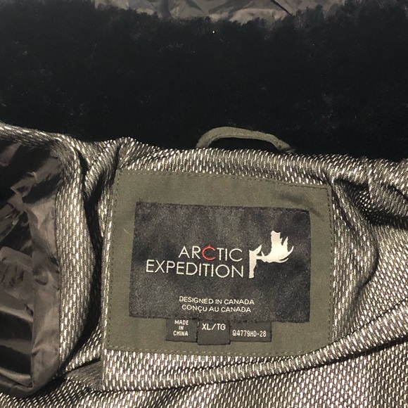Women’s XL Arctic Expedition Winter Coat - Picture 11 of 11